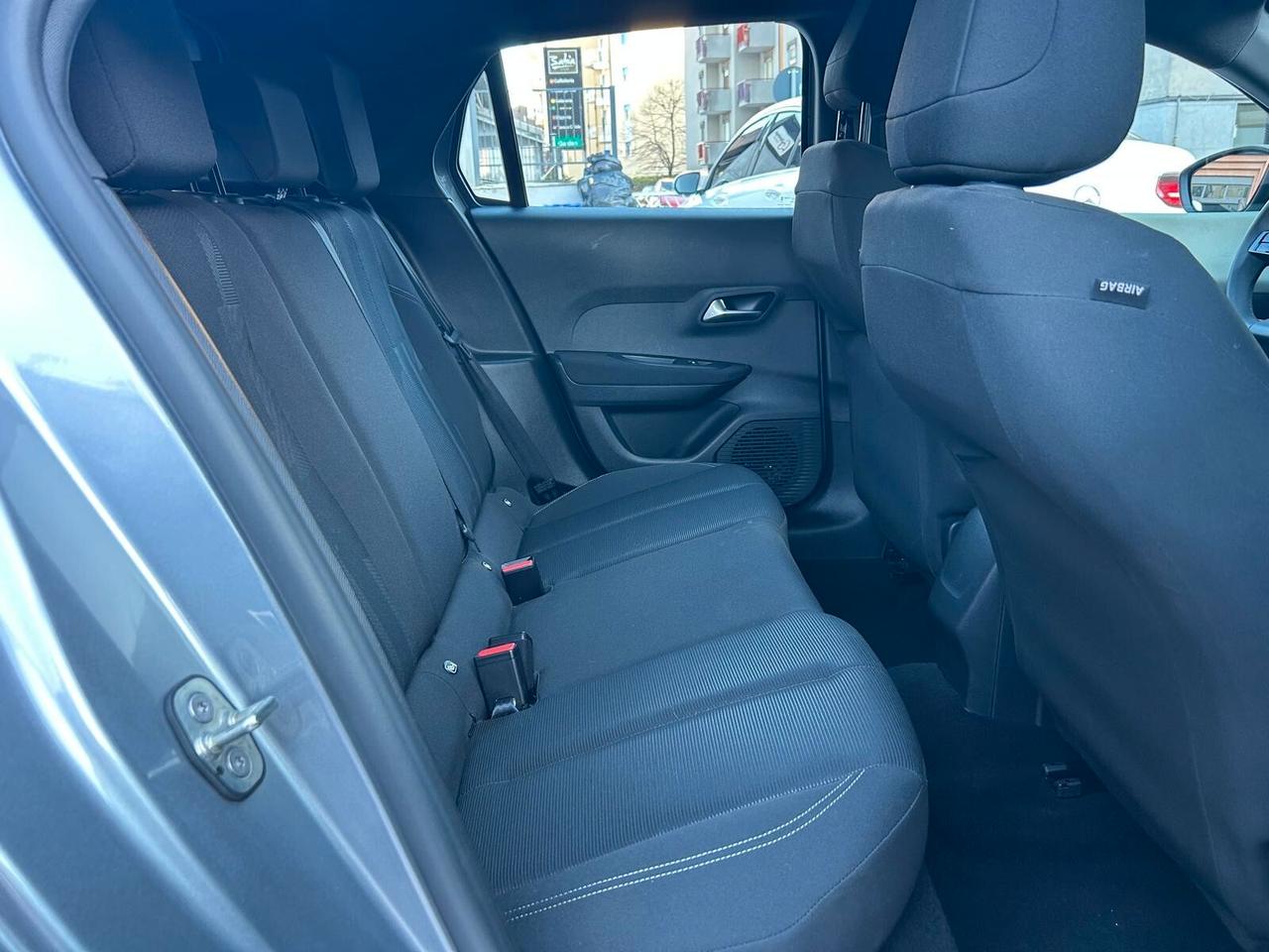 Lancia Ypsilon Hybrid e-DCT LX