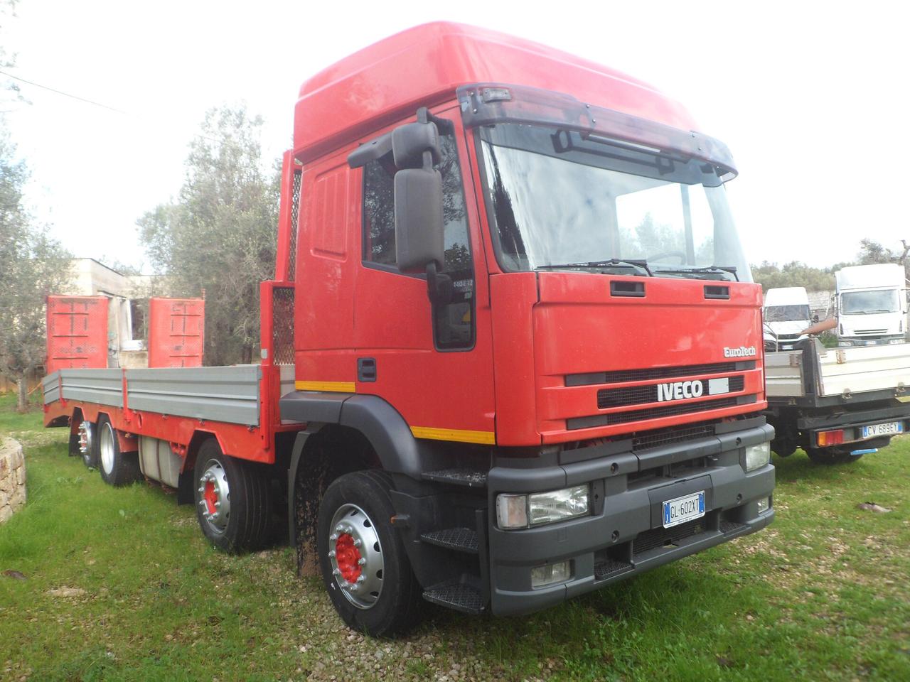 Iveco eurotech 440e42 pianale con rampe 4 assi