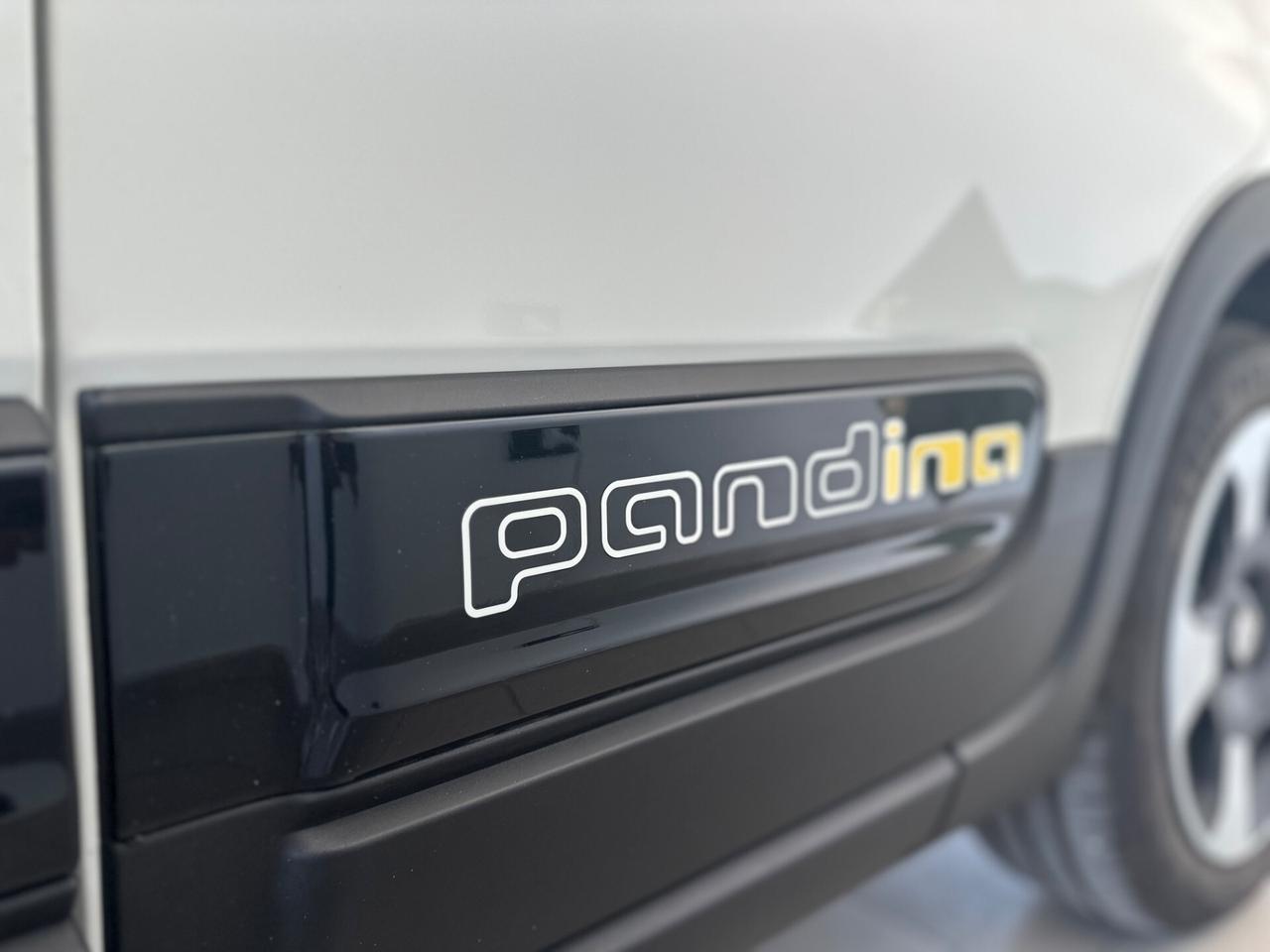 Fiat Panda Pandina Cross 1.0 Hybrid 11/2024 3.000 Km