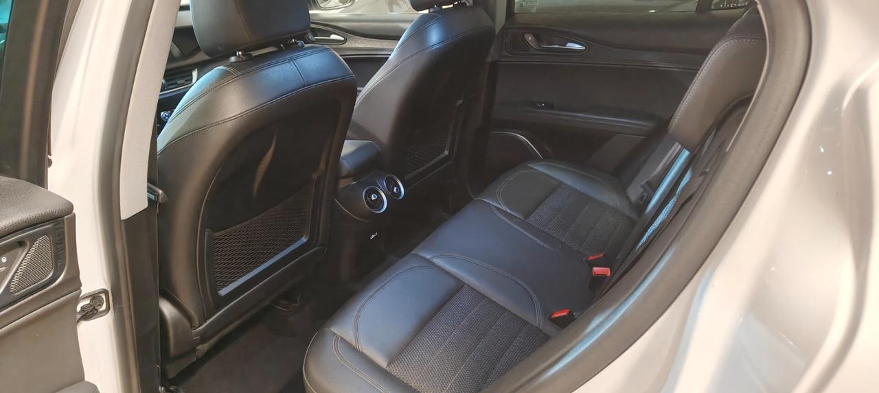 Alfa Romeo Stelvio 2.2 Turbodiesel 190 CV AT8 Q4 Super