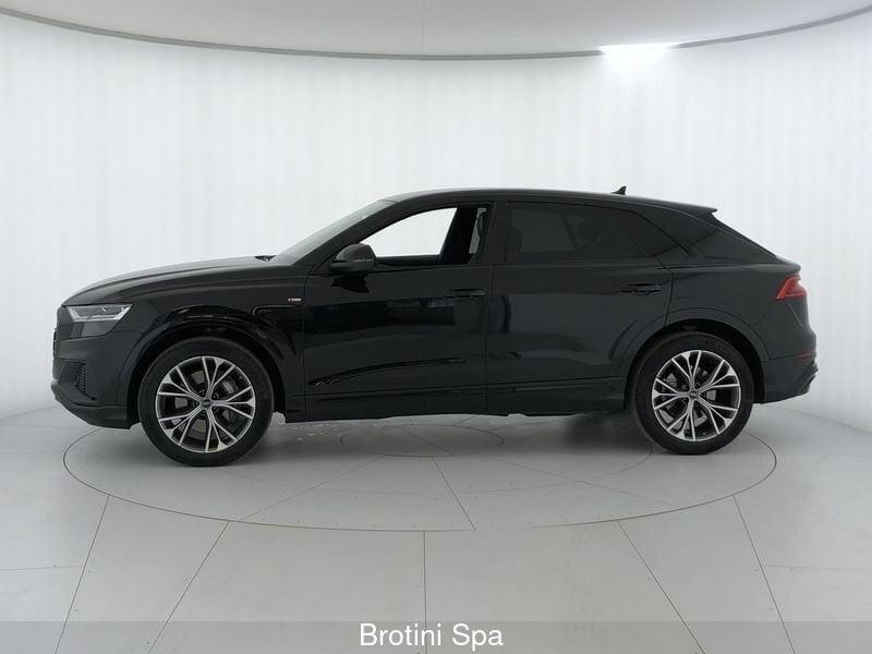 Audi Q8 45 TDI quattro tiptronic Sport