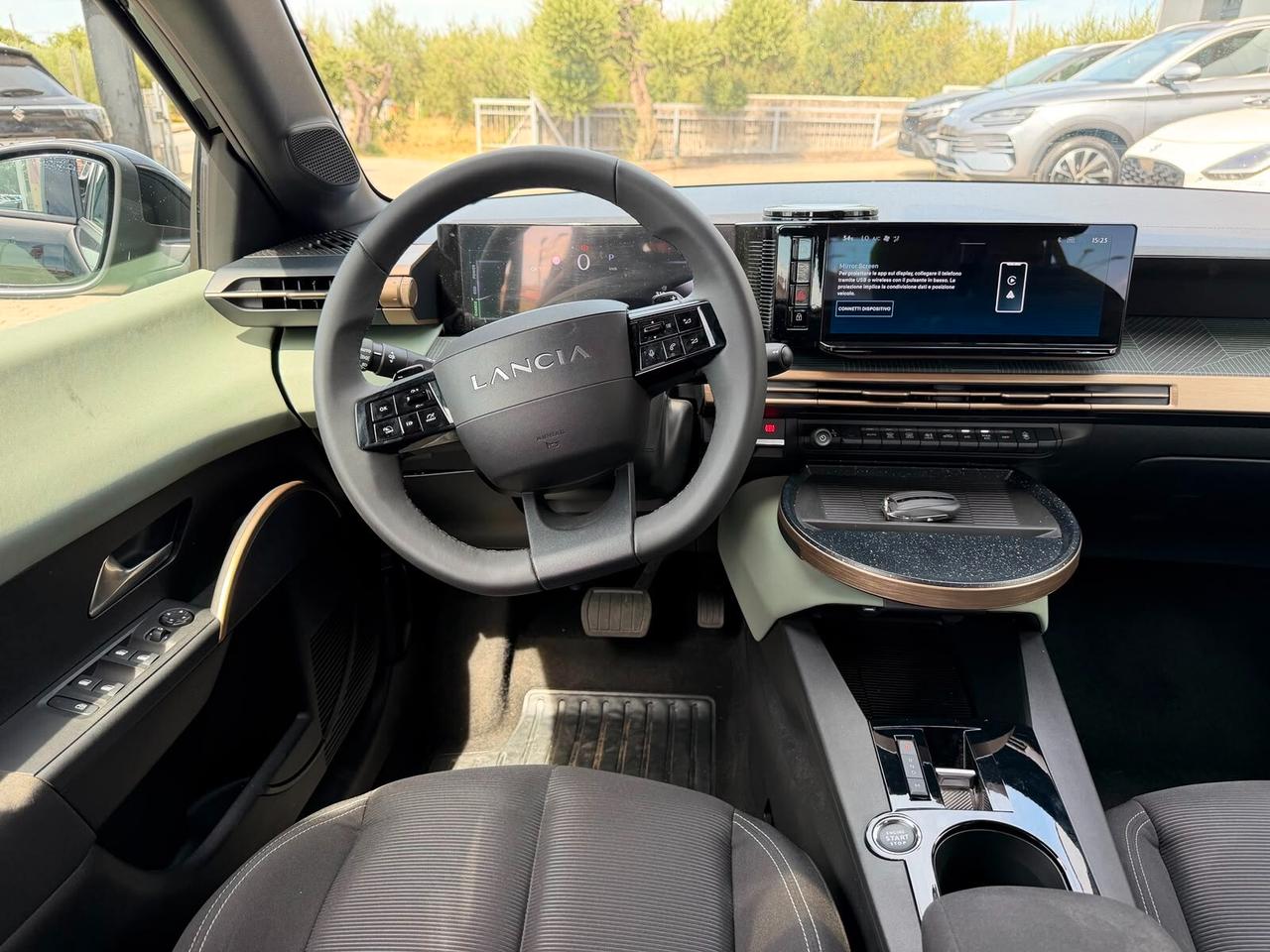 Lancia Ypsilon Hybrid e-DCT Edizione Cassina