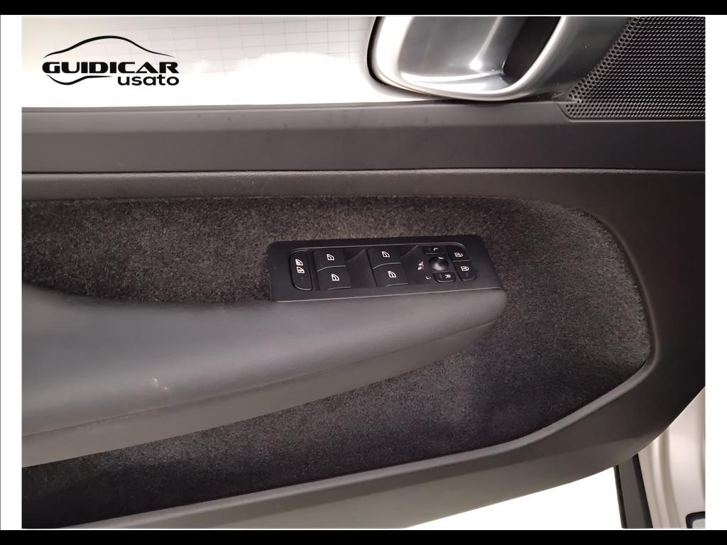 VOLVO XC40 2023 - XC40 1.5 t5 recharge phev Core auto