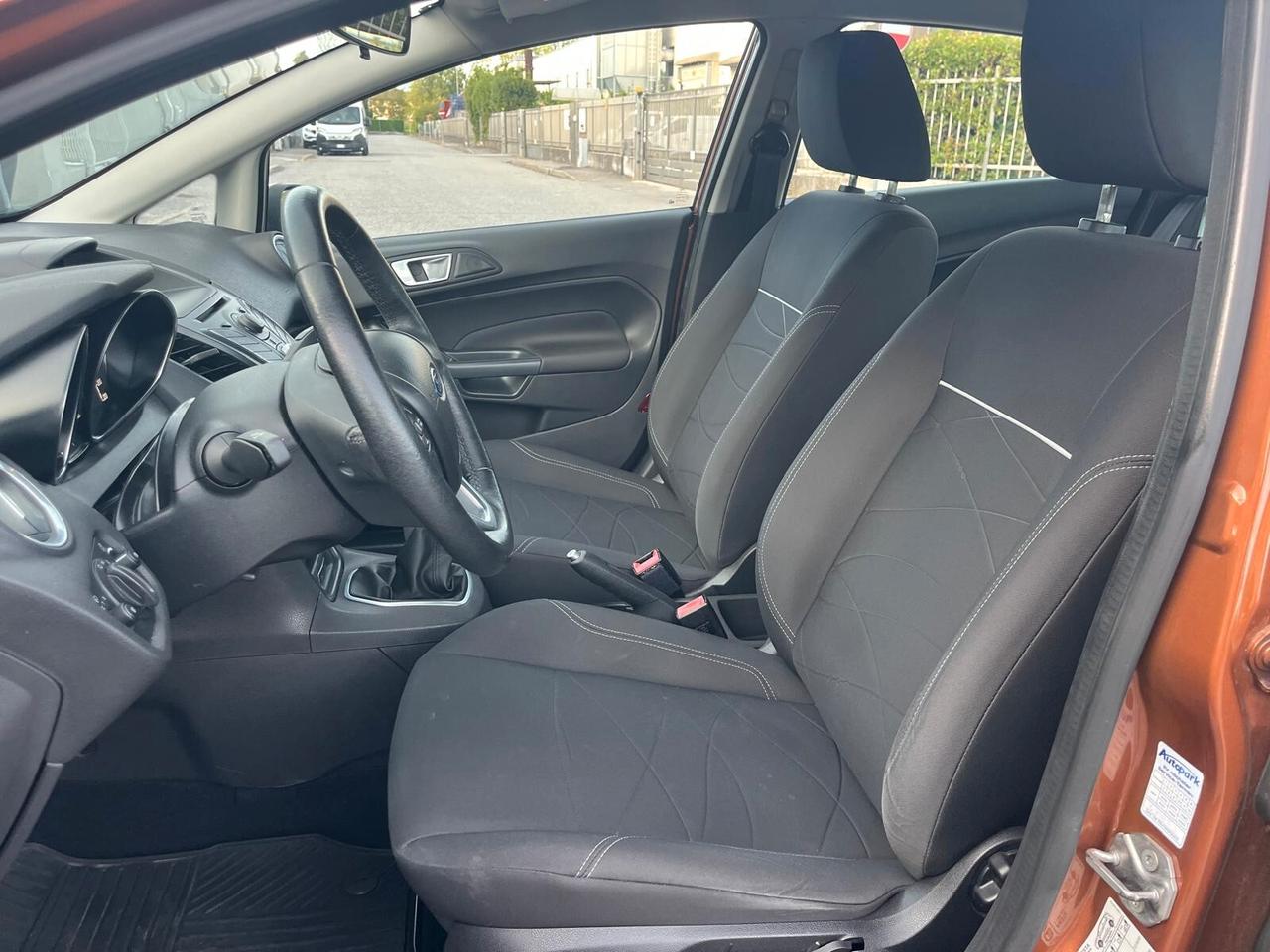 Ford Fiesta 1.0 benz SOLO 69.000KM