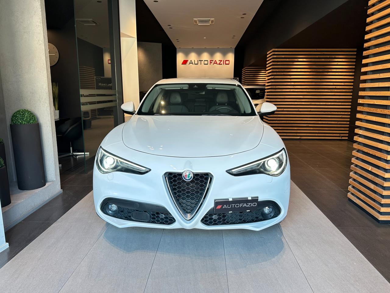 Alfa Romeo Stelvio 2.2 Turbodiesel 180 CV AT8 RWD Executive