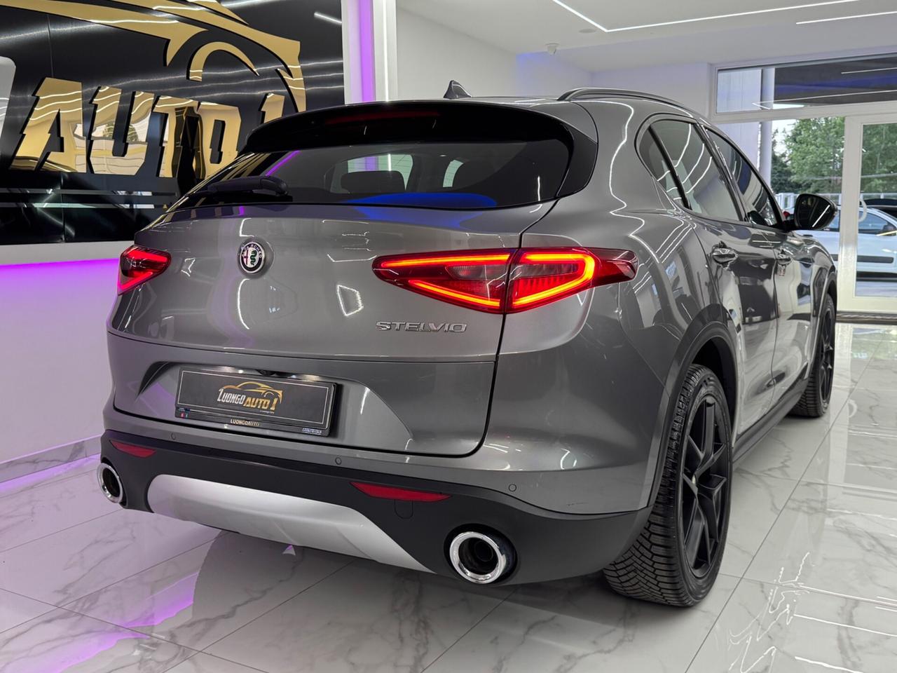 Alfa Romeo Stelvio 2.2 150CV AT8 Super