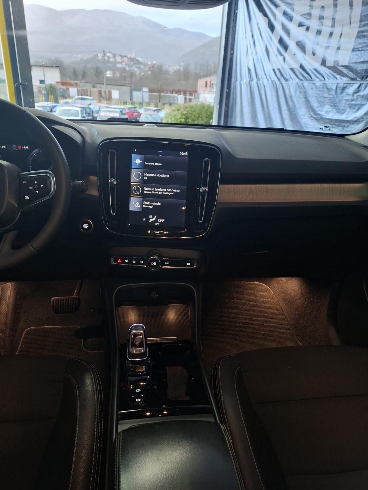 Volvo XC40 D3 AWD Geartronic accettò permute e finanziamenti