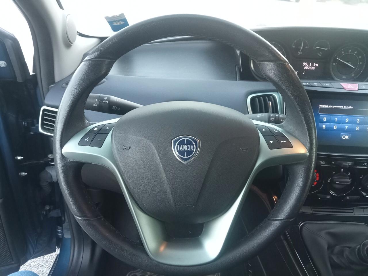 Lancia Ypsilon 1.0 FireFly 5 porte S&S Hybrid Platino