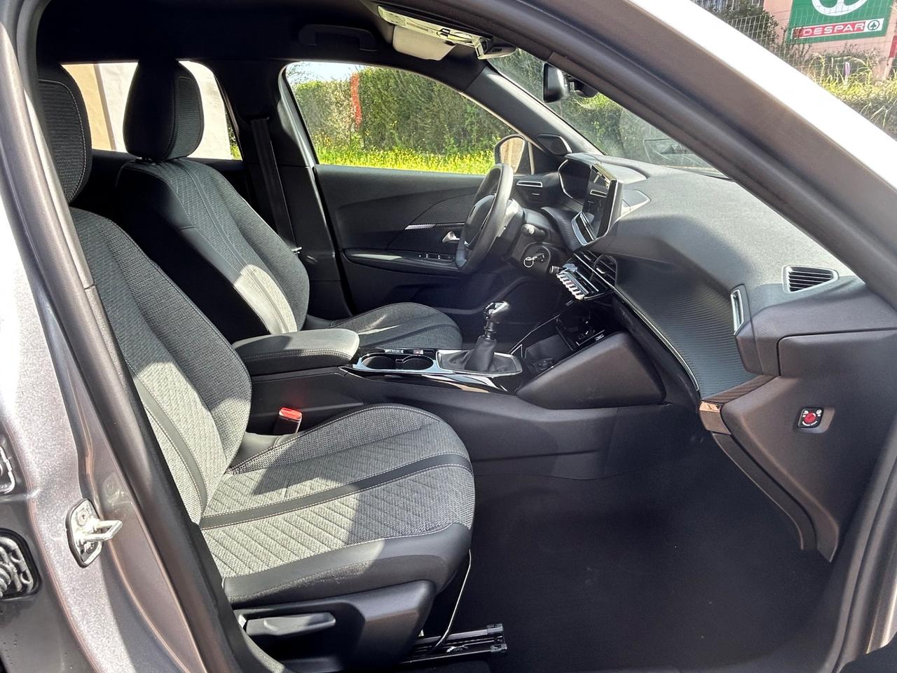 Peugeot 2008 PureTech 100 S&S Allure