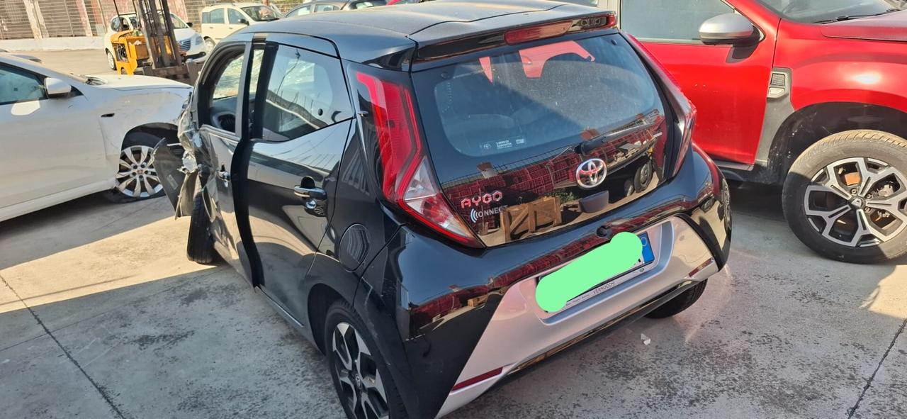 2020 Toyota Aygo Connect 1.0 VVT-i 72 CV 5 porte x-music