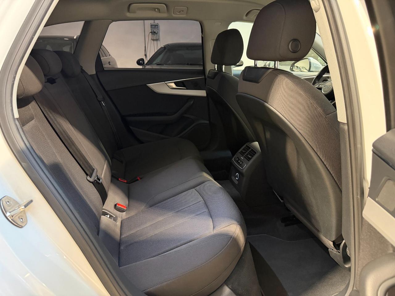 Audi A4 Avant 2.0 TDI VIRTUAL-MMI PLUS-CARPLAY-LED
