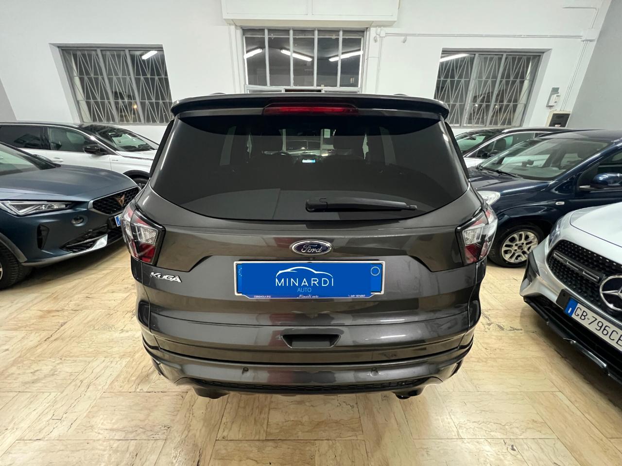 Ford Kuga 1.5 TDCI 120 CV S&S 2WD Powershift ST-Line
