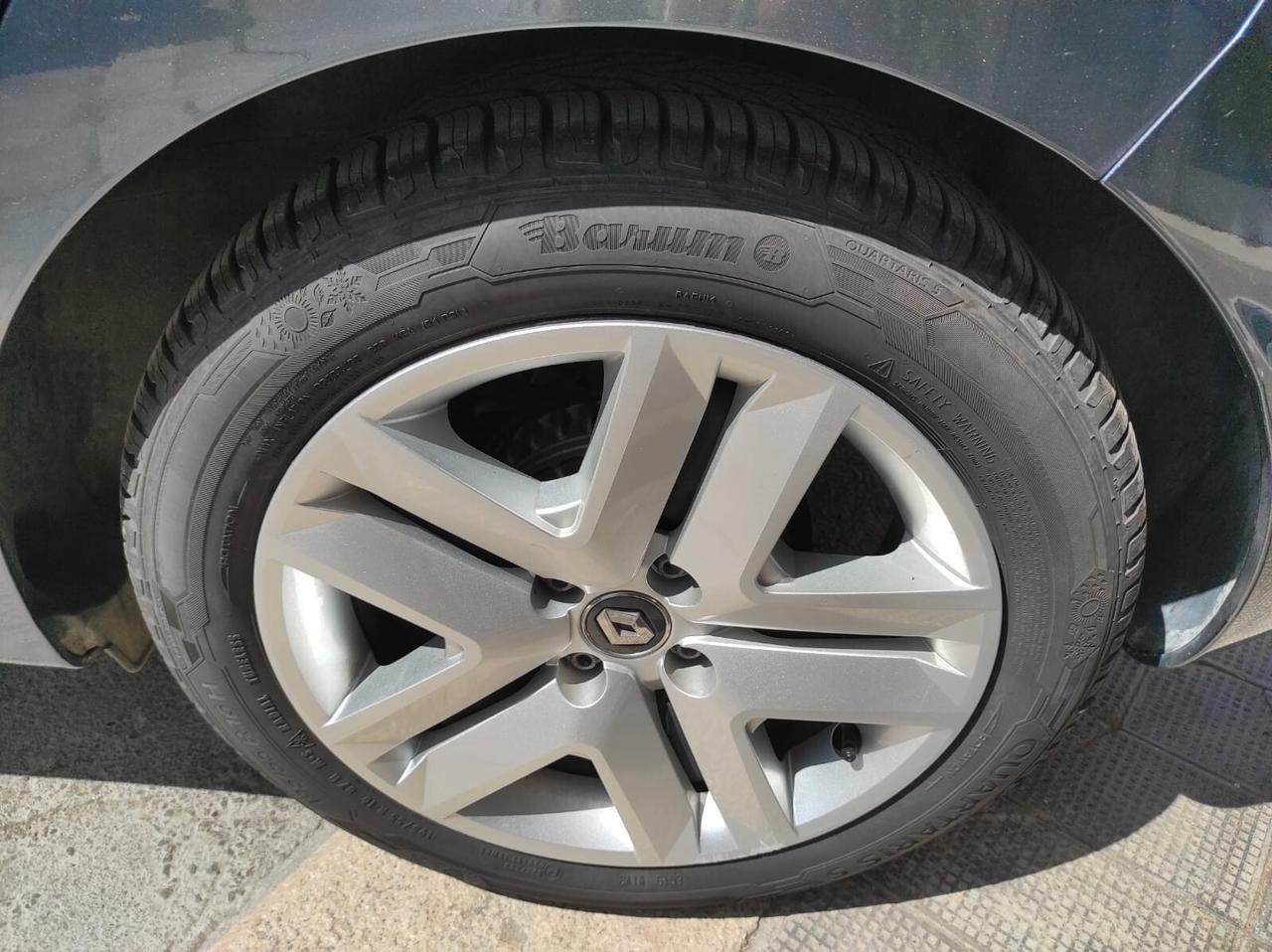 RENAULT CLIO 2021 UNIPRO/KMCERTIF/FULLOPTIONAL