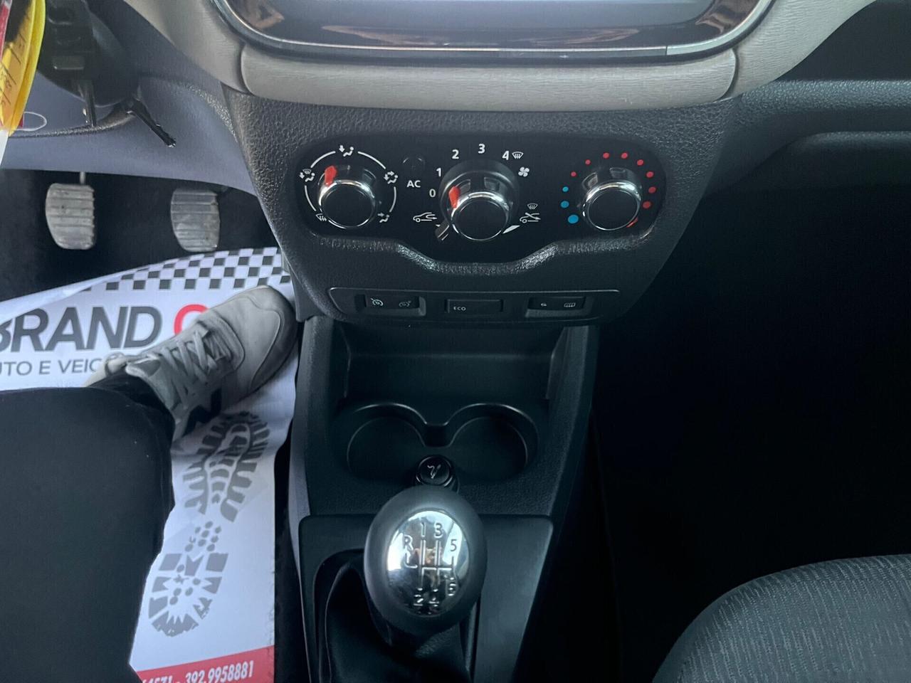 Dacia Lodgy 1.5 dCi Lauréate Gancio traino Unipro 2014