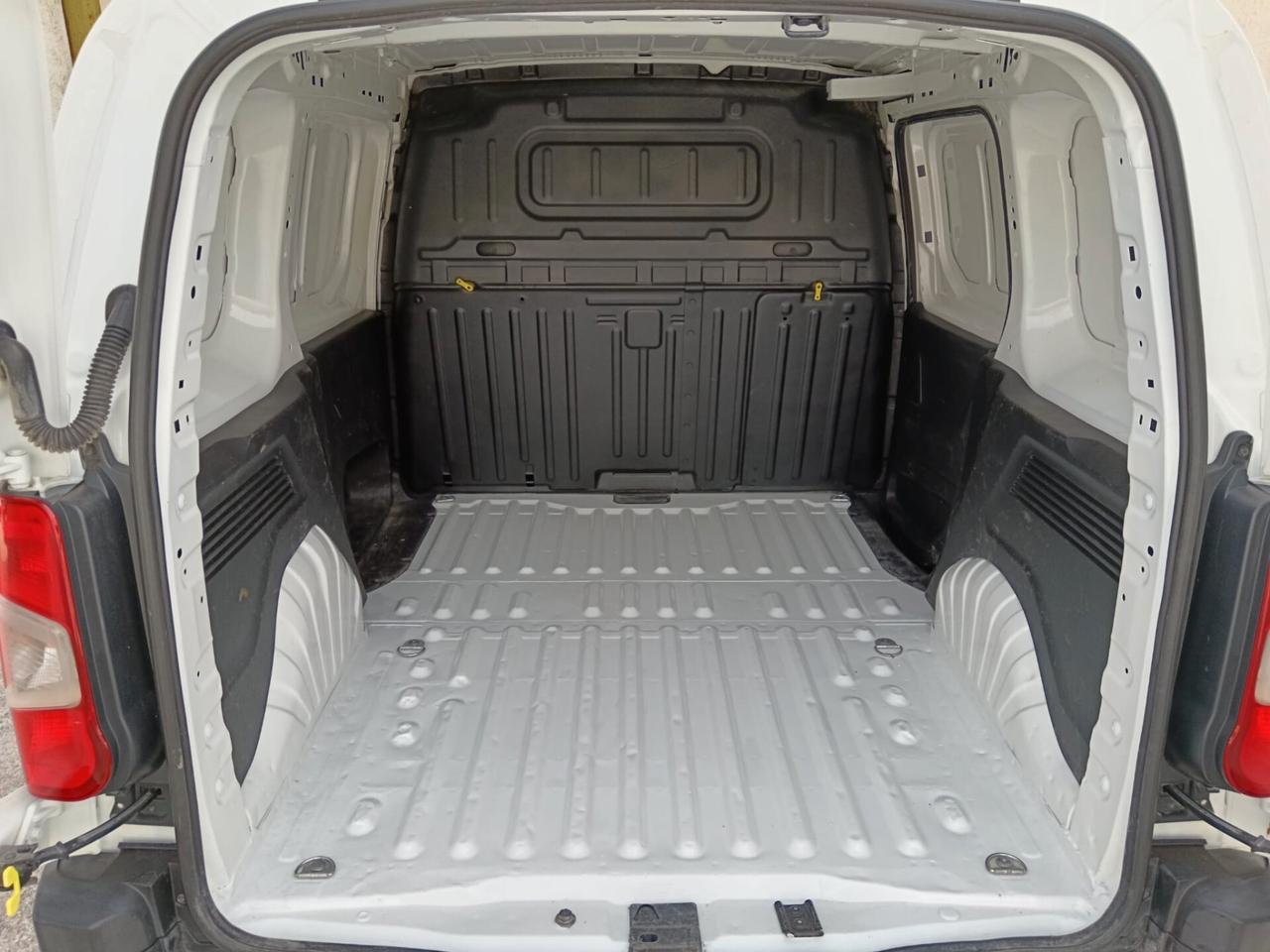 Opel Combo Cargo 1.6 Diesel PC 1000kg