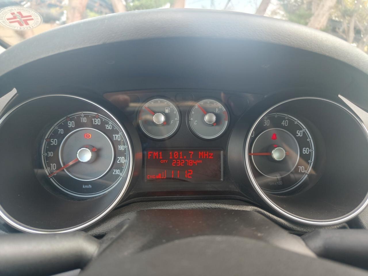 Fiat Punto 1.4 8V 5 porte Natural Power Street