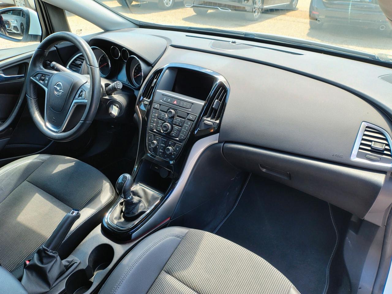 Opel Astra 1.4 Turbo 140CV 5 porte Cosmo