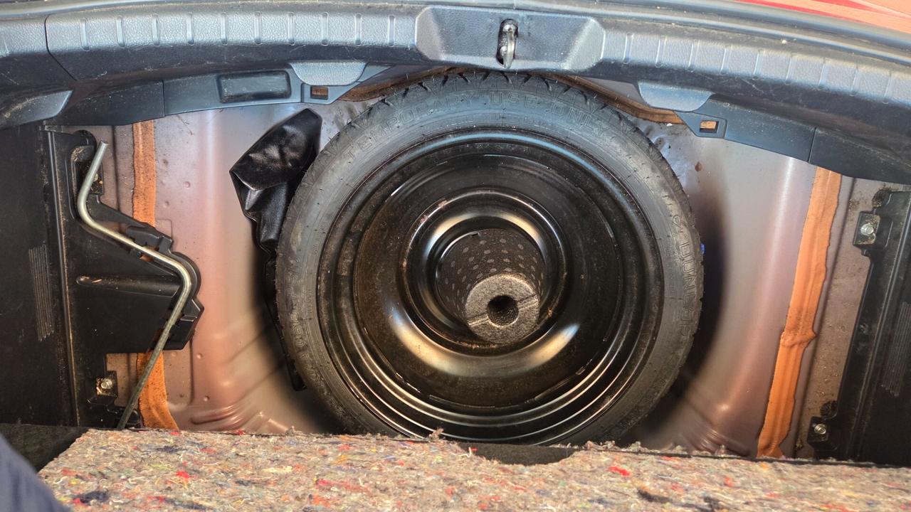 Toyota Yaris 1.3 5 porte Lounge full