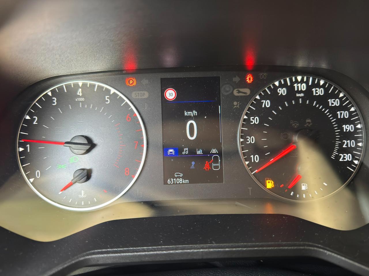 Renault Clio 5/V - 1.0 TCe 100 CV GPL - Equilibre - OK NEOPATENTATI/E!