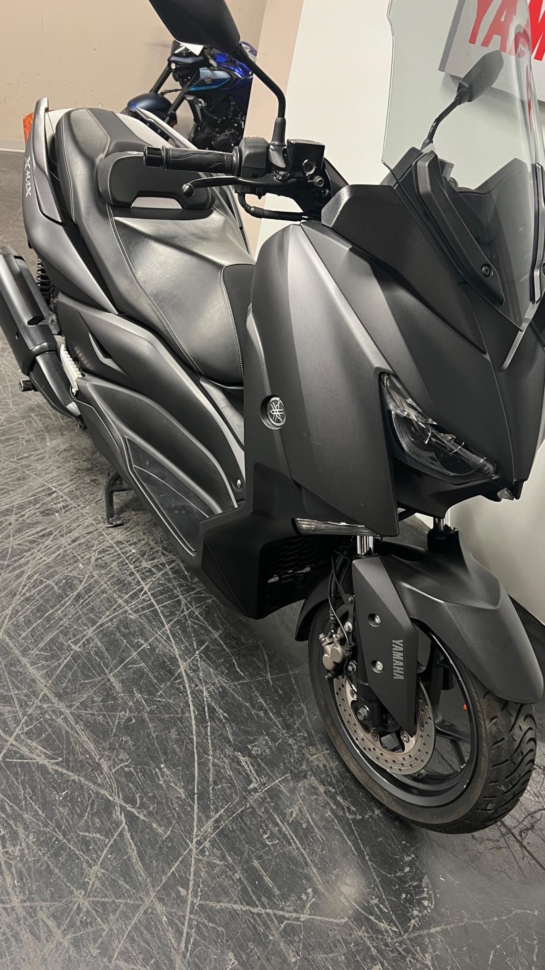 Yamaha X-Max 300