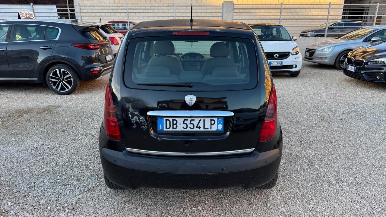 Lancia MUSA 1.3 Multijet 16V Argento