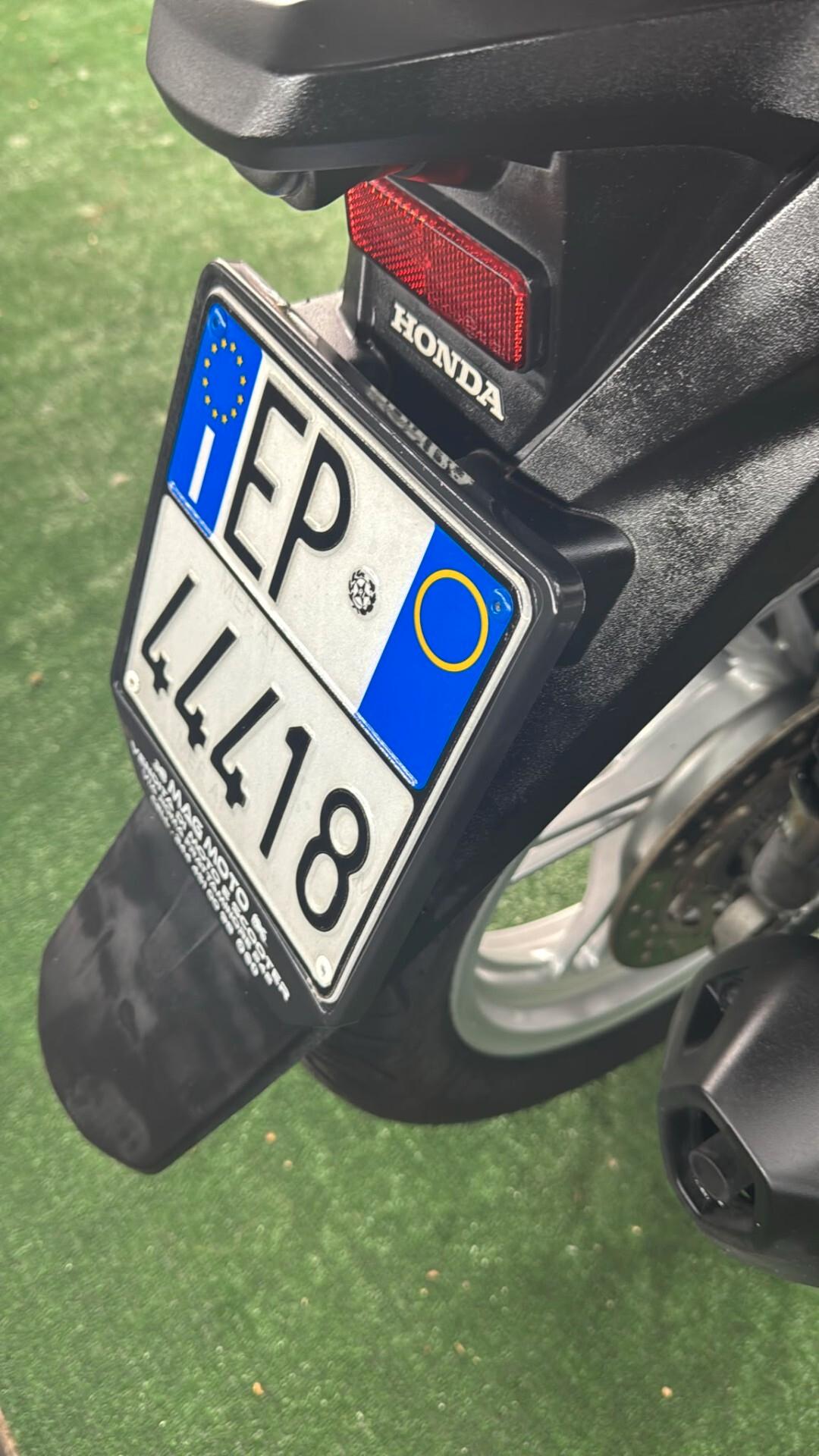Honda SH 125 SPORT