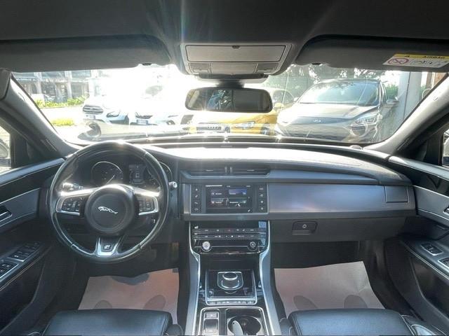Jaguar XF 3.0 D V6 300 CV aut. R-Sport