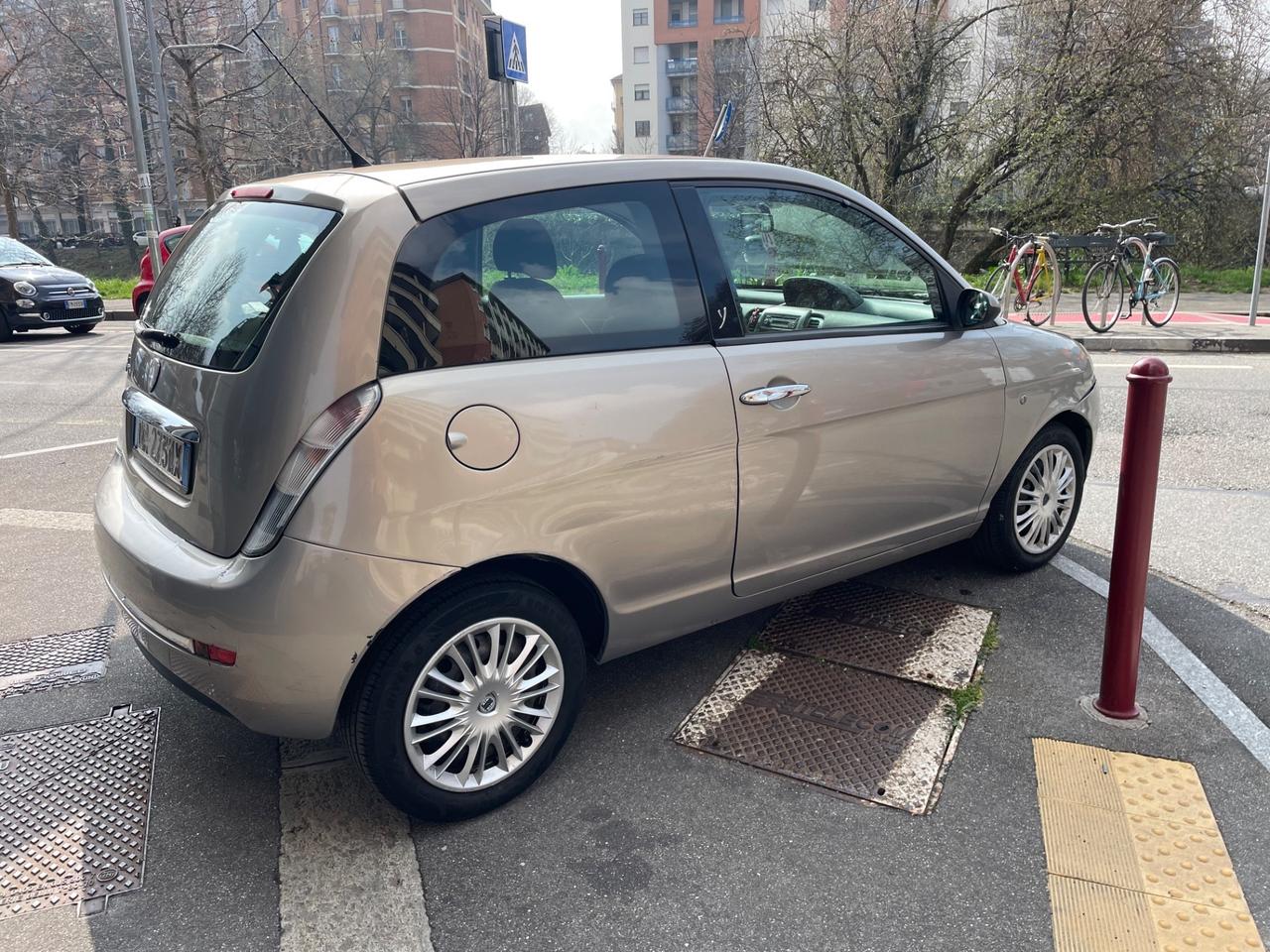 Lancia Ypsilon 1.2 BENZINA/1PROP/GARANZIA 12 MESI