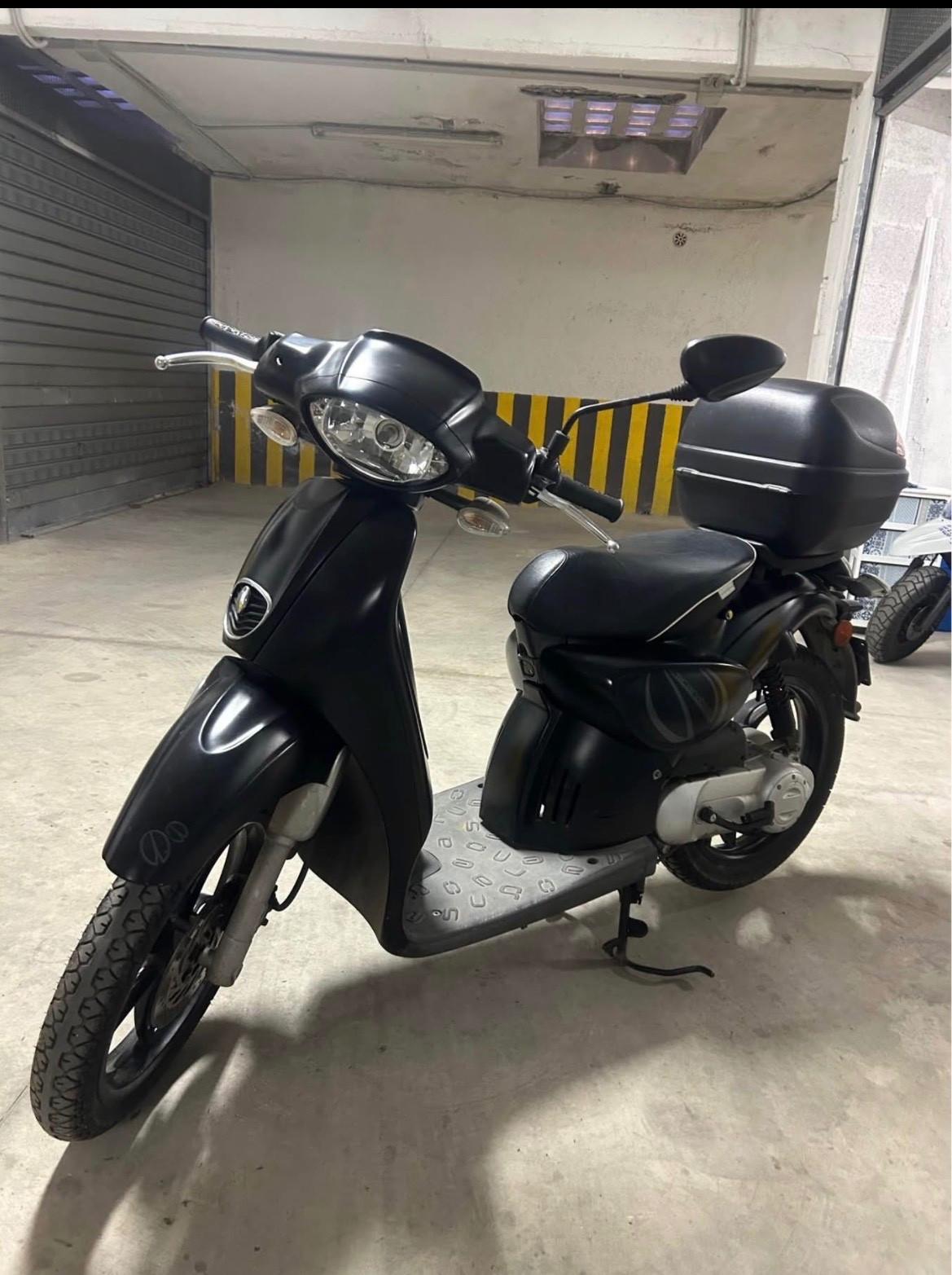 Aprilia Scarabeo 50 2T STREET