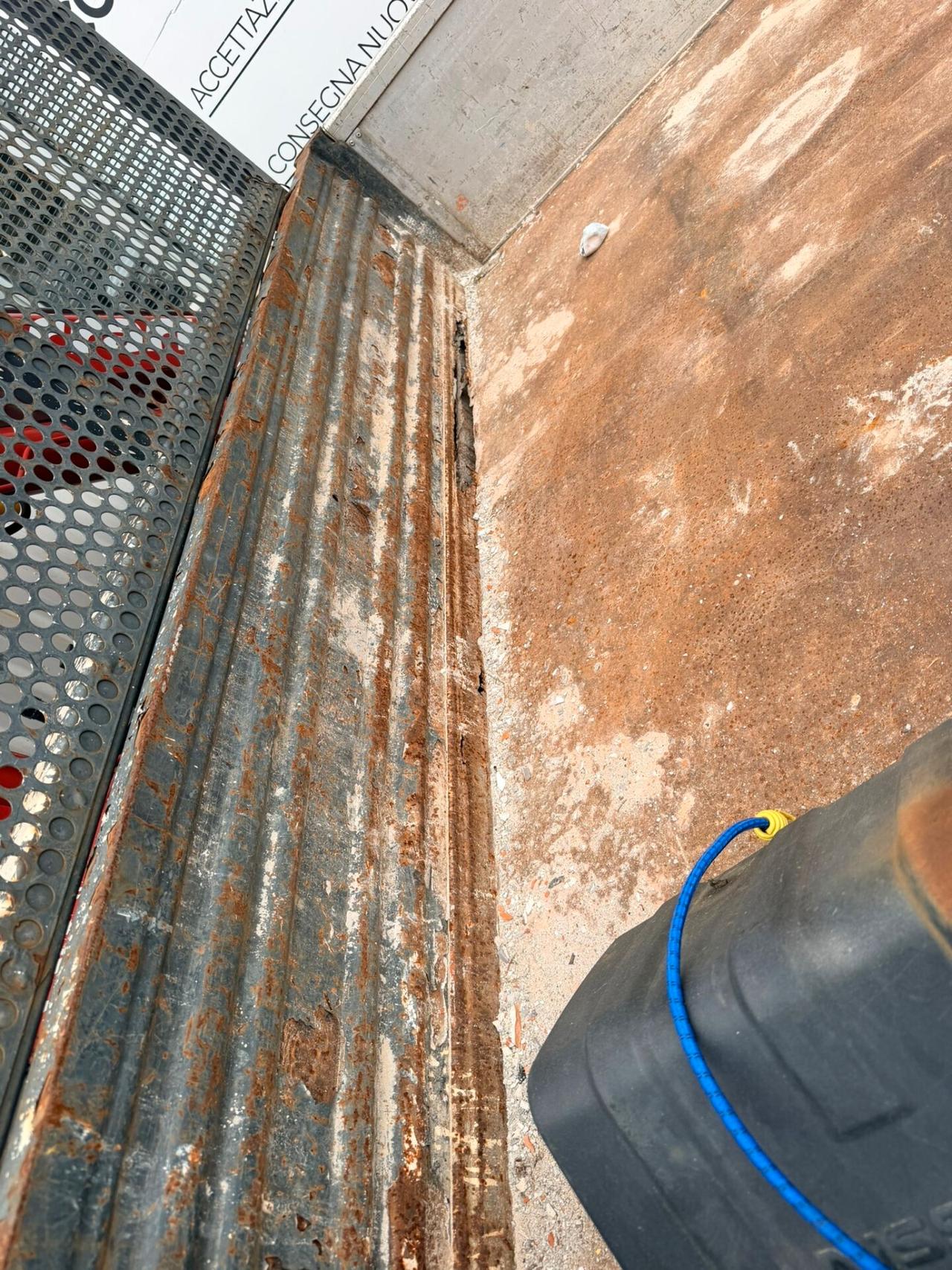 GRU E RIBALTABILE MOTORE ROTTO