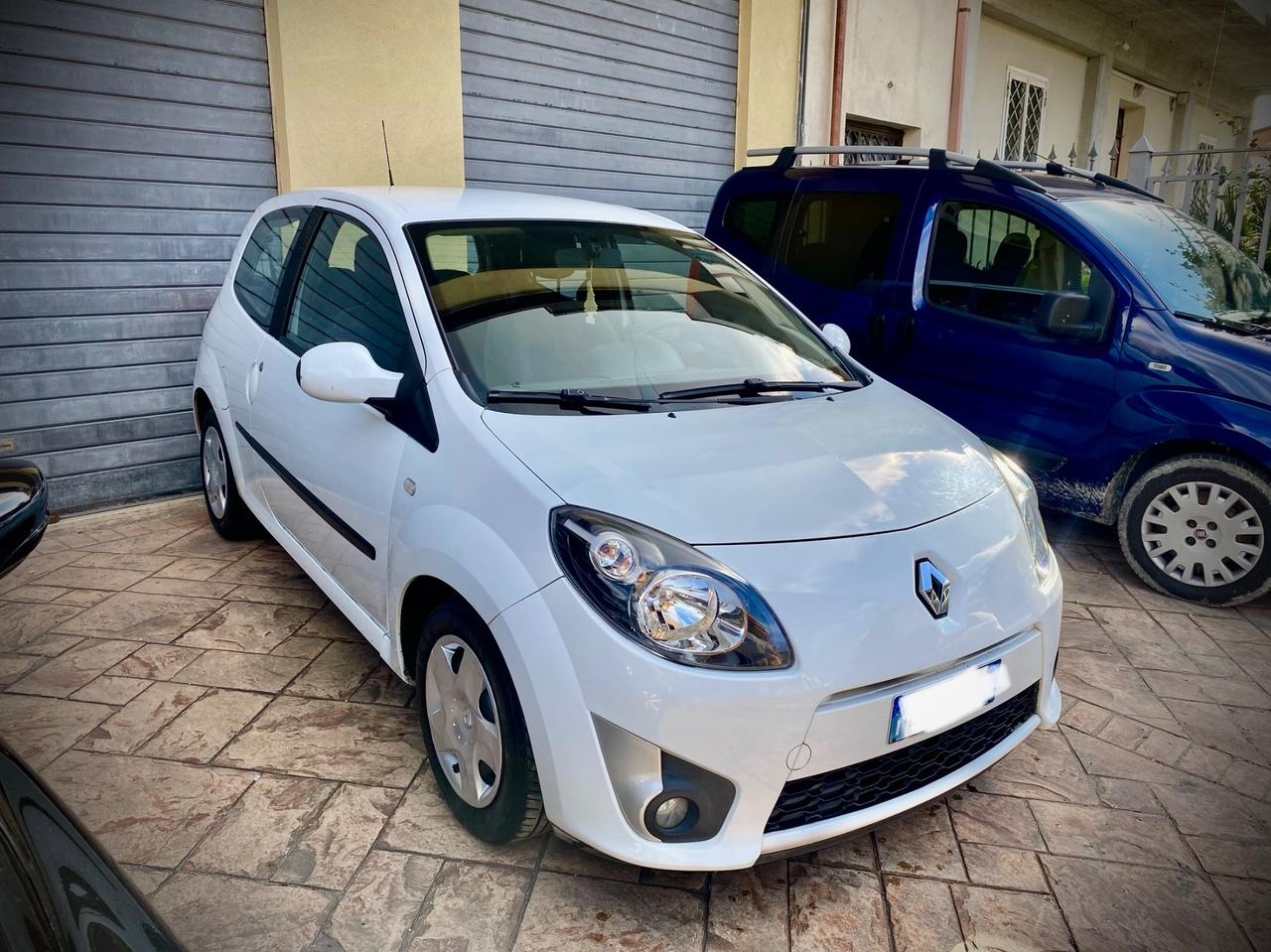 Renault Twingo X neopatentati