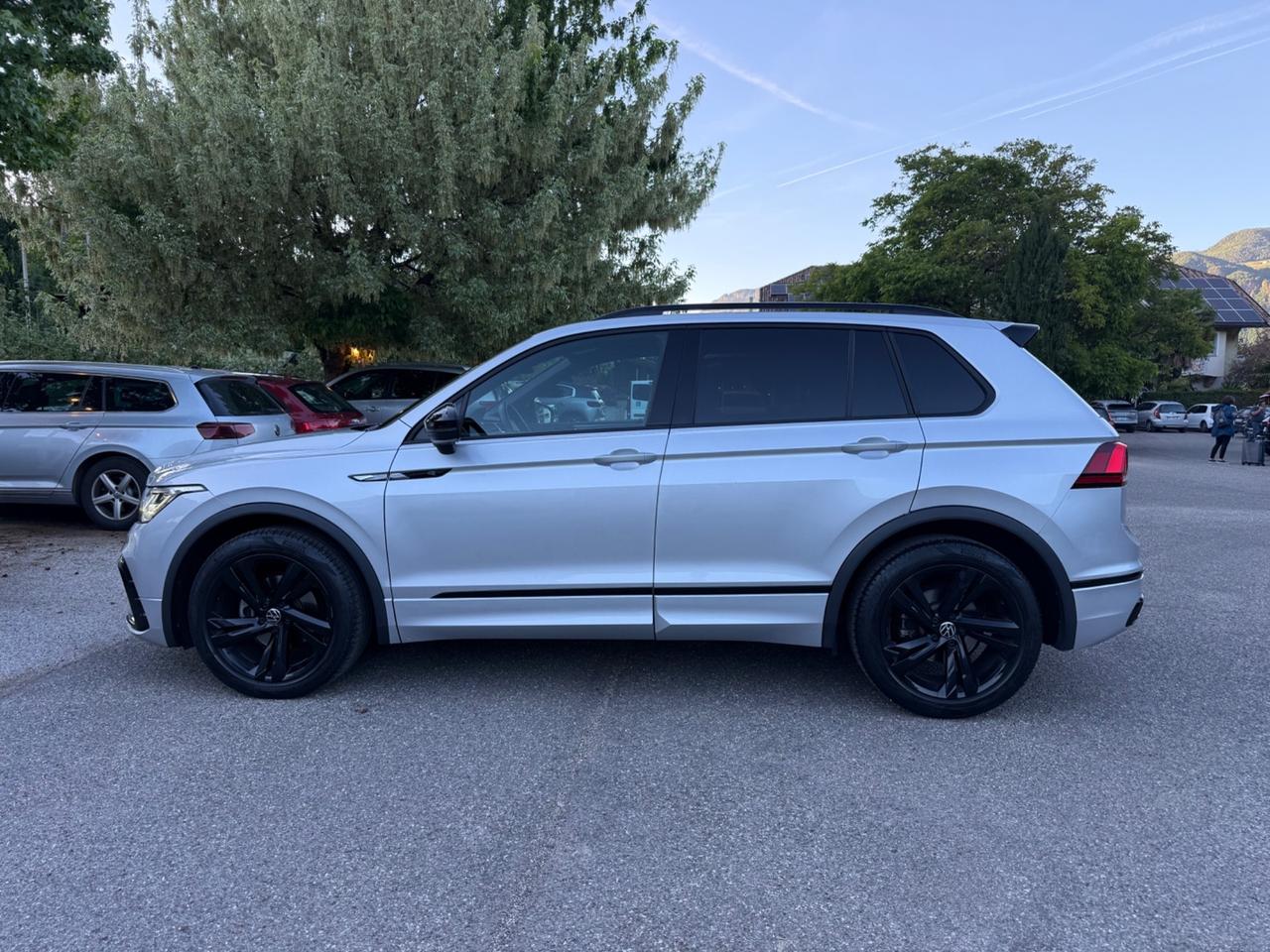 Volkswagen Tiguan 2.0 TDI 150 CV SCR DSG R-Line