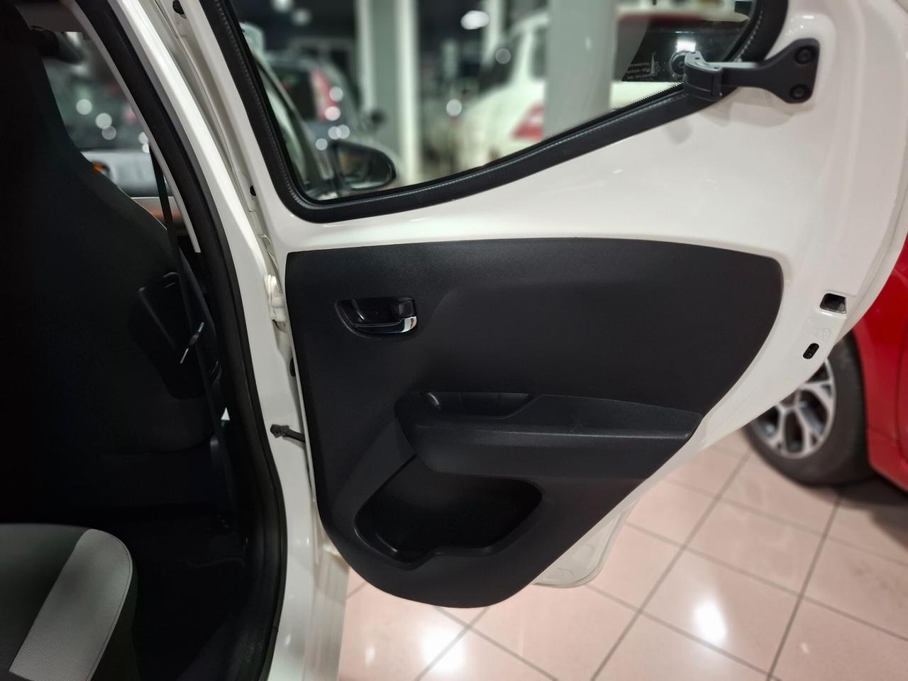 Toyota Aygo 1.0 VVT-i Neopatentato