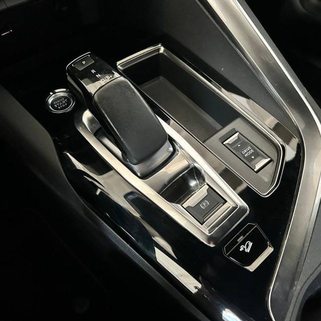 PEUGEOT 3008 Hybrid4 300 e-EAT8 GT Pack TETTO APRIBILE