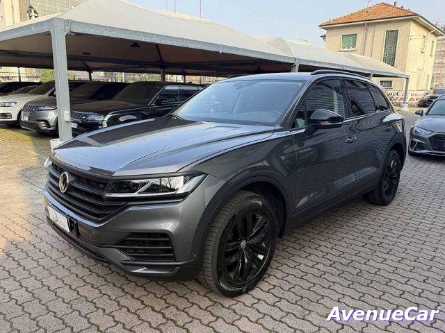 VOLKSWAGEN Touareg 3.0 tdi Black Style tiptronic TELECAMERA CARPLAY