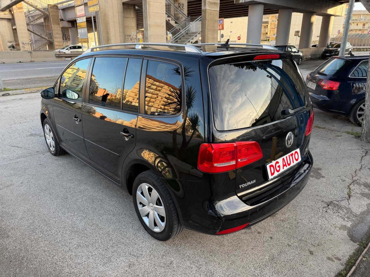 Volkswagen Touran Metano 1.4 benzina 150 cv 2011