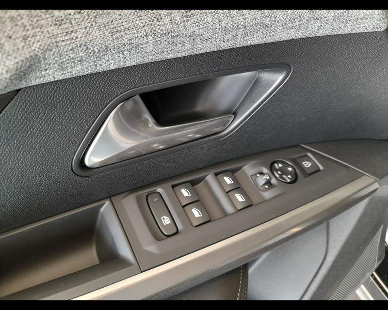 Peugeot 5008 Nuovo Hybrid 145 e-DCS6 ALLURE