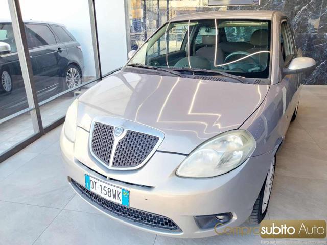 LANCIA Ypsilon 1.3 MJT 75 CV Oro