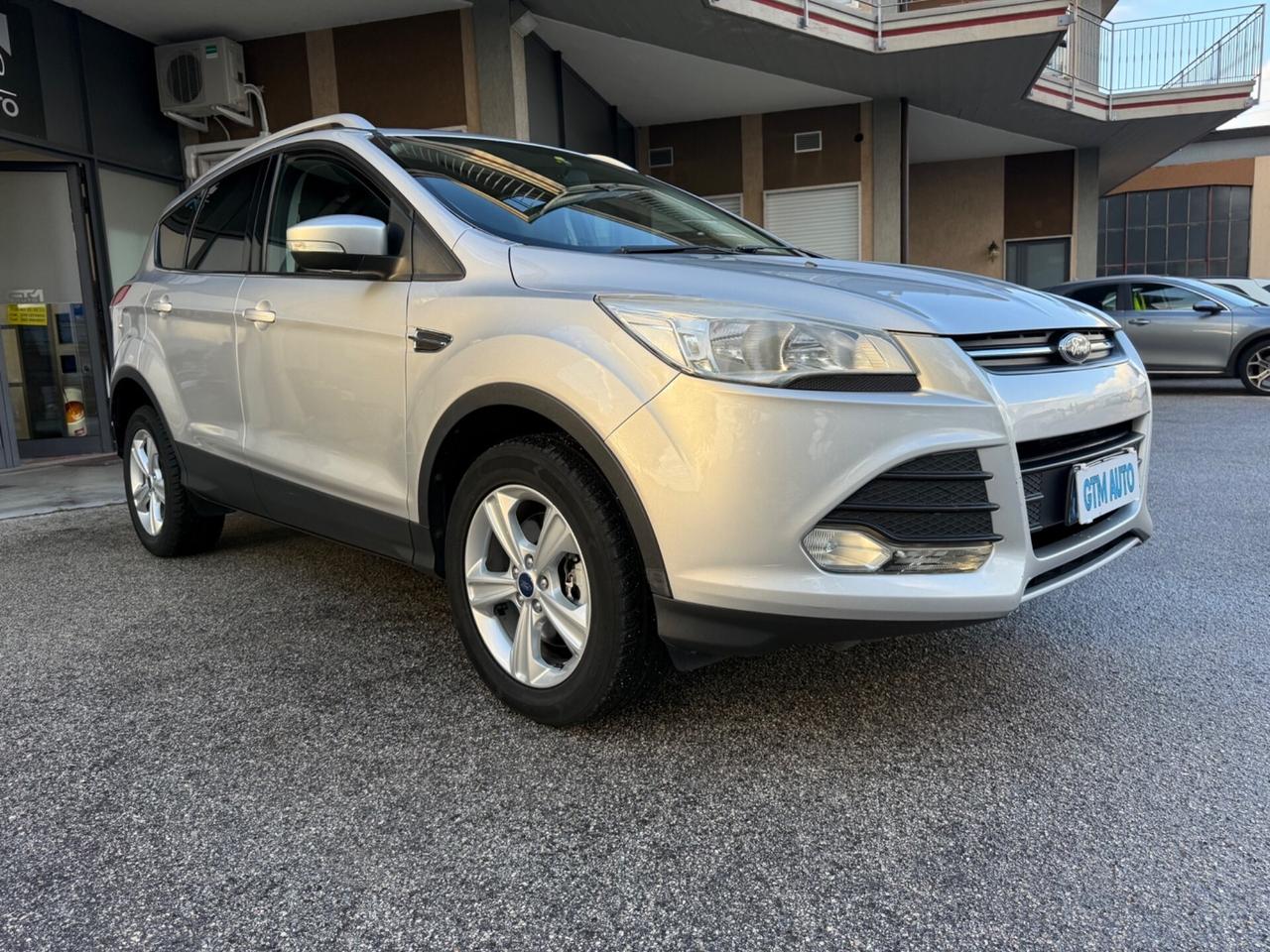 Ford Kuga 2.0 TDCI 140 CV 4WD Powershift