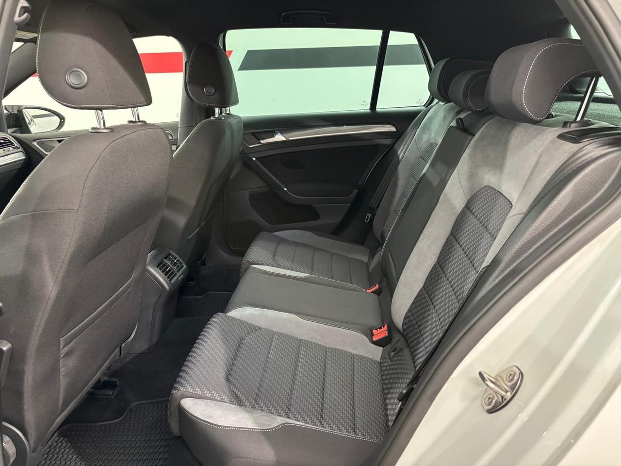 Volkswagen Golf R-LINE FULL OPTIONAL