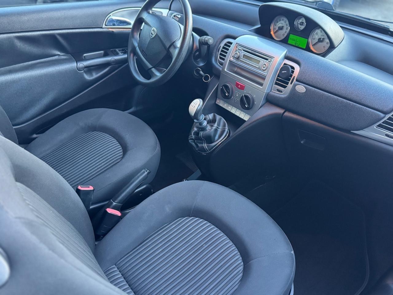 Lancia Ypsilon 1.2 Platino
