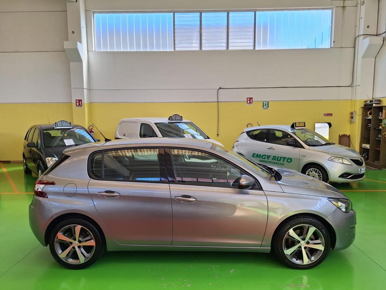 Peugeot 308 PureTech Turbo 136 cv. 1.2 benzina