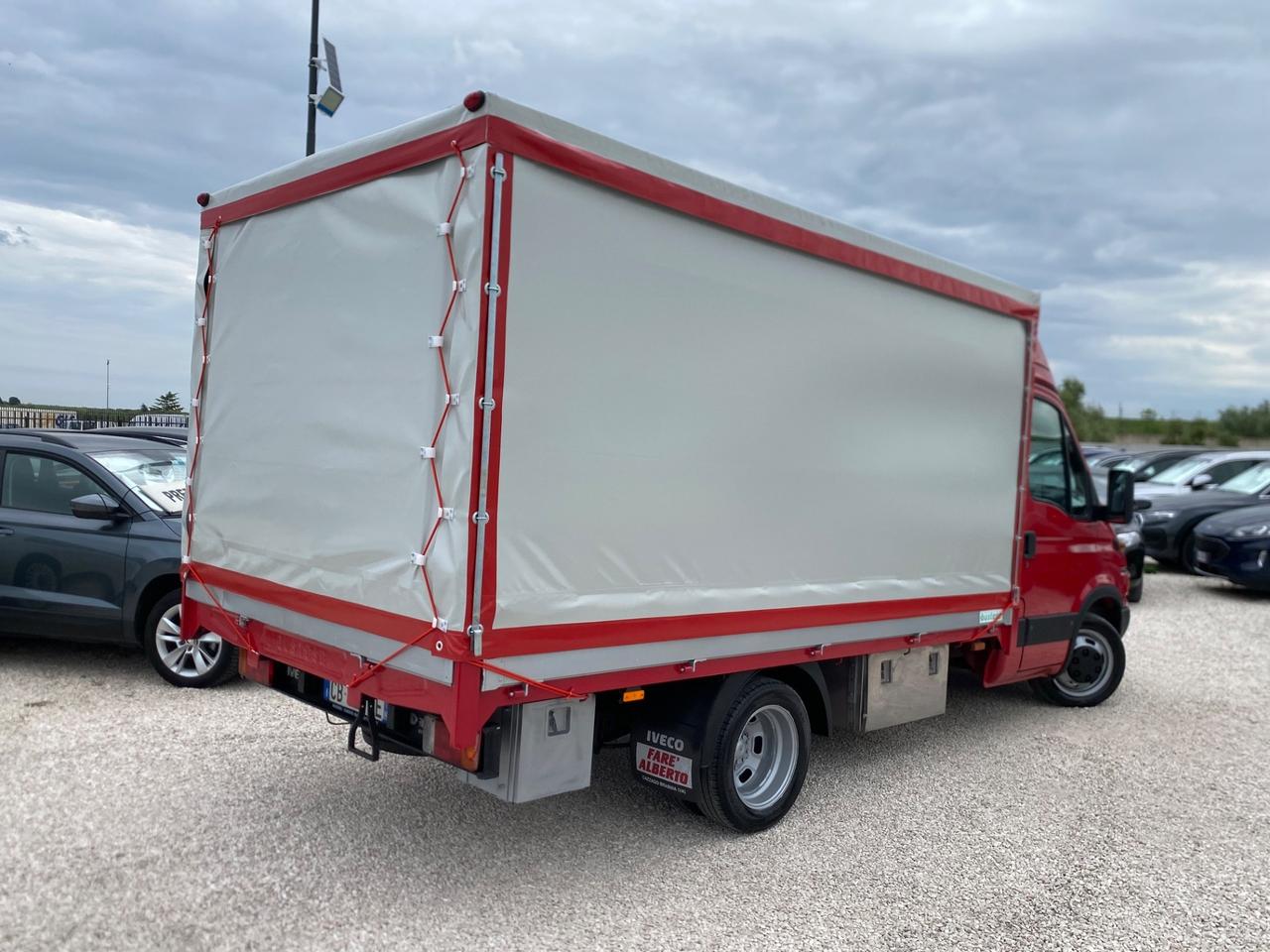IVECO DAILY 35C11 2.8TDI AUTOCARRO CENTINATO GEMELLATO PATENTE B