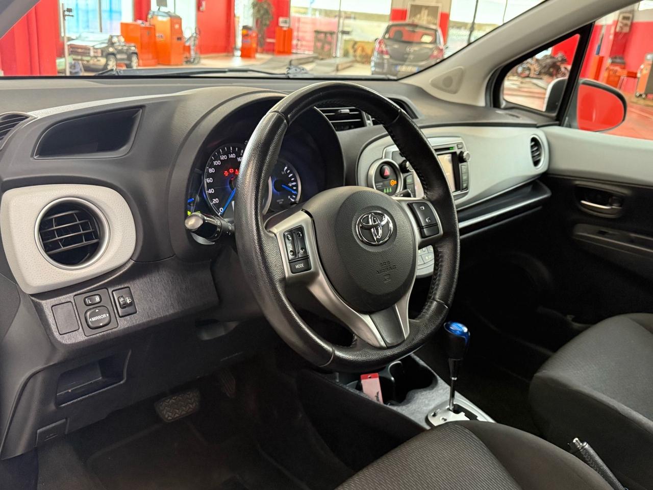Toyota Yaris 1.5 Hybrid 5 porte Lounge Più