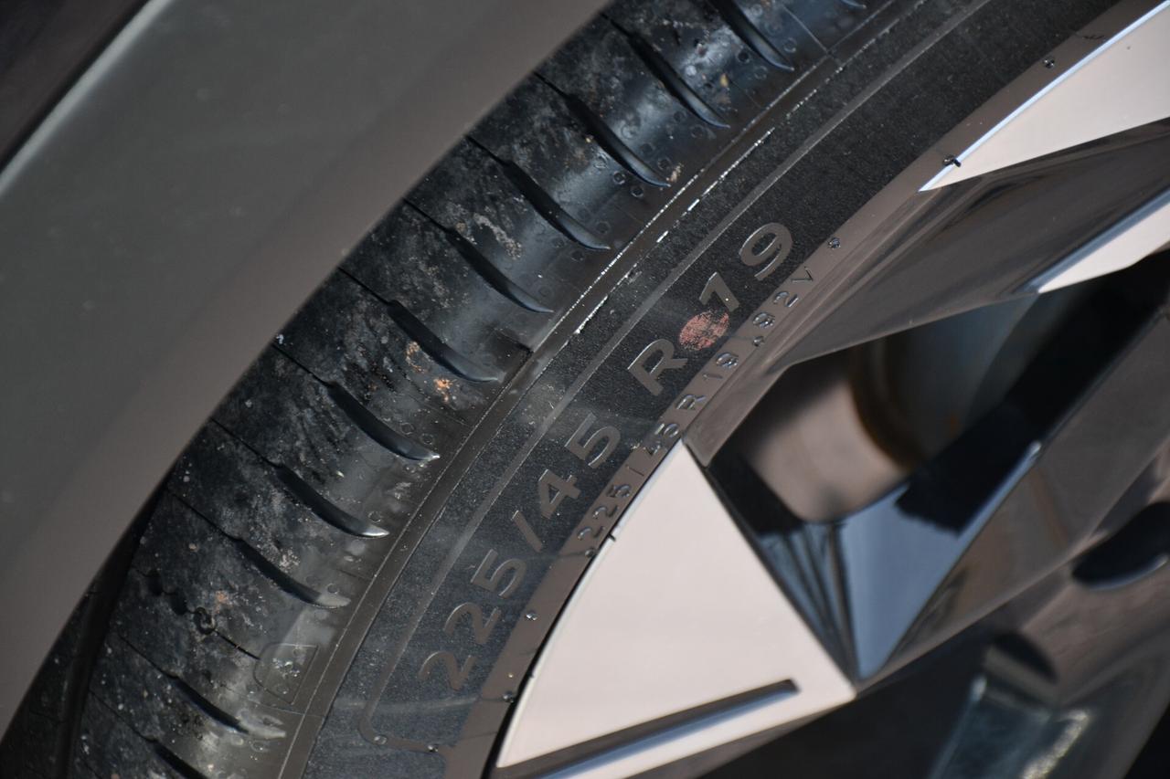 Renault Symbioz 1.6 HYBRID E-TECH 145CV ICONIC ***PREZZO REALE**