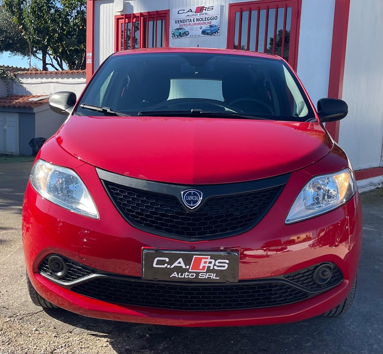 Lancia Ypsilon Ecochic Hybrid 1.0 FireFly 70cv