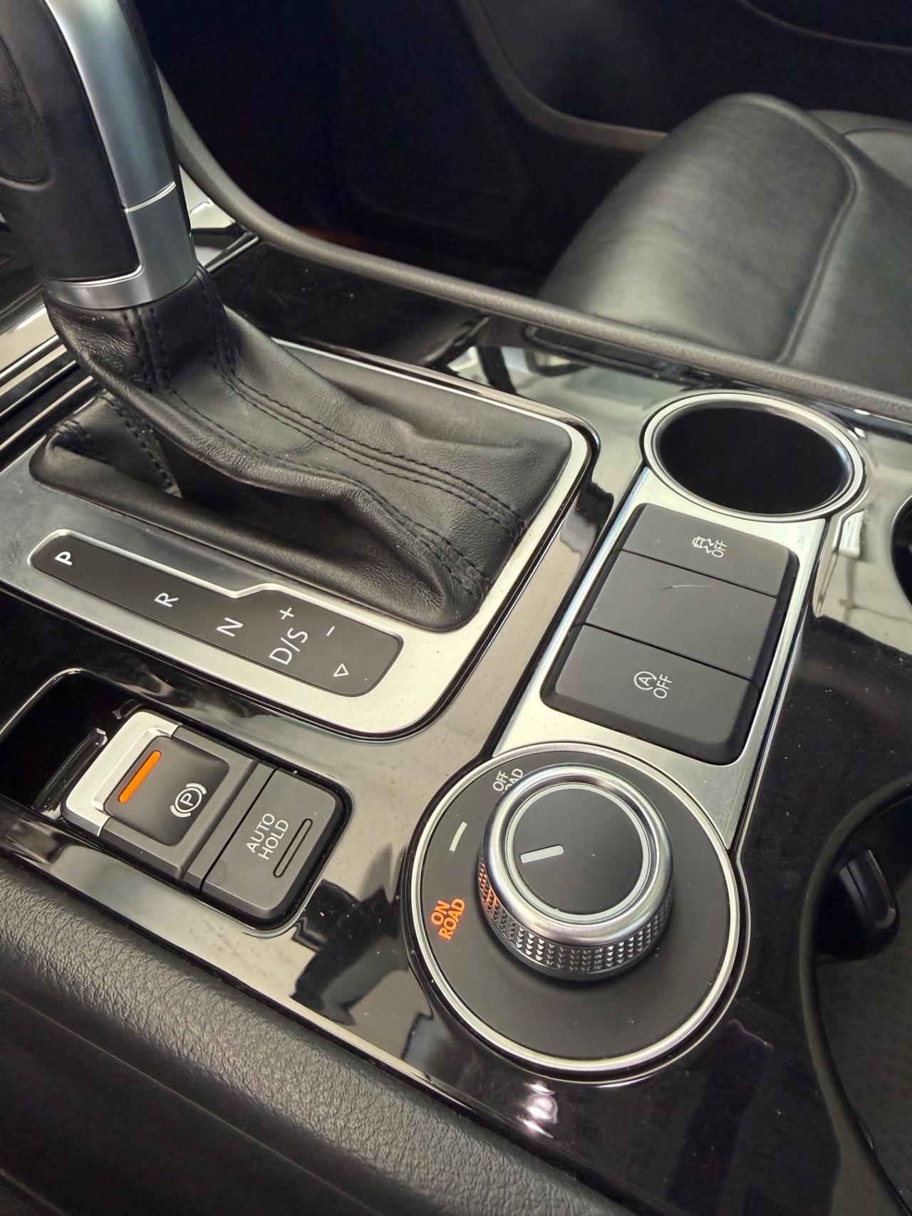 VW Touareg 3.0 TDI 262 CV Sport FINANZIABILE