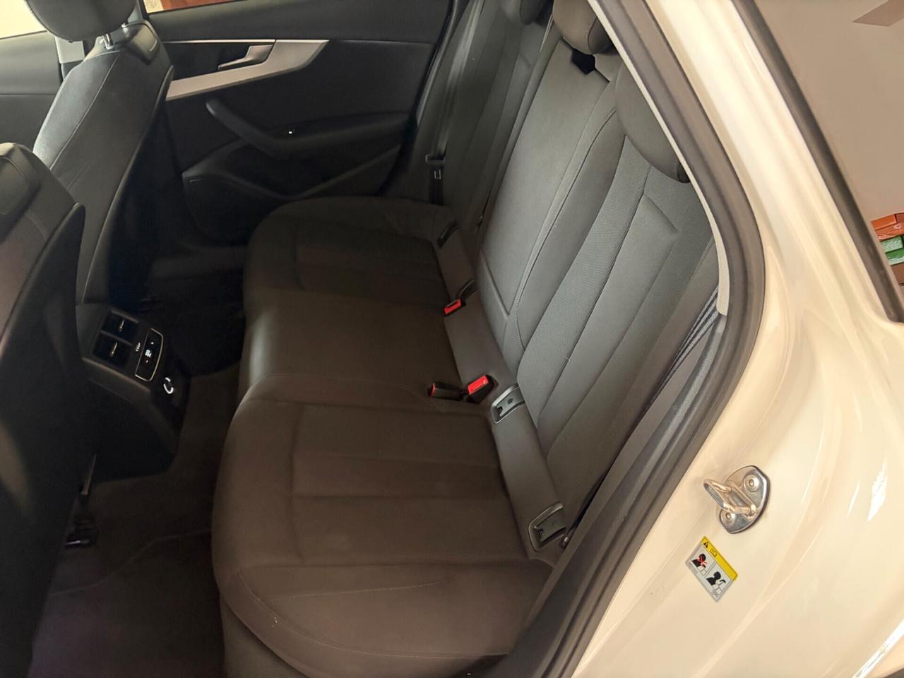 AUDI A4 ALLROAD 2.0 TDI BUSINESS EVOLUTION