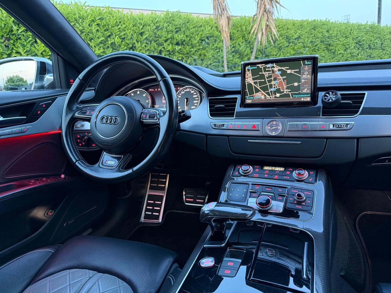 Audi S8 4.0 V8T BITURBO - FULL OPT - TAGLIANDATA -