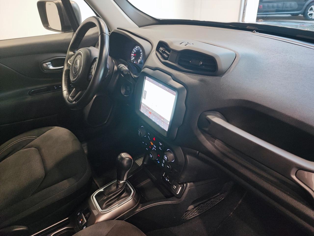 Jeep Renegade 1.3 T4 DDCT Limited